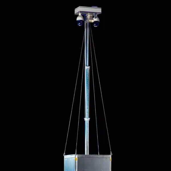 Videoturm mit autarker Stromversorgung mit Kamera zur Baustellenüberwachung gegen Einbruch, Diebstahl und Littering auf der Baustelle